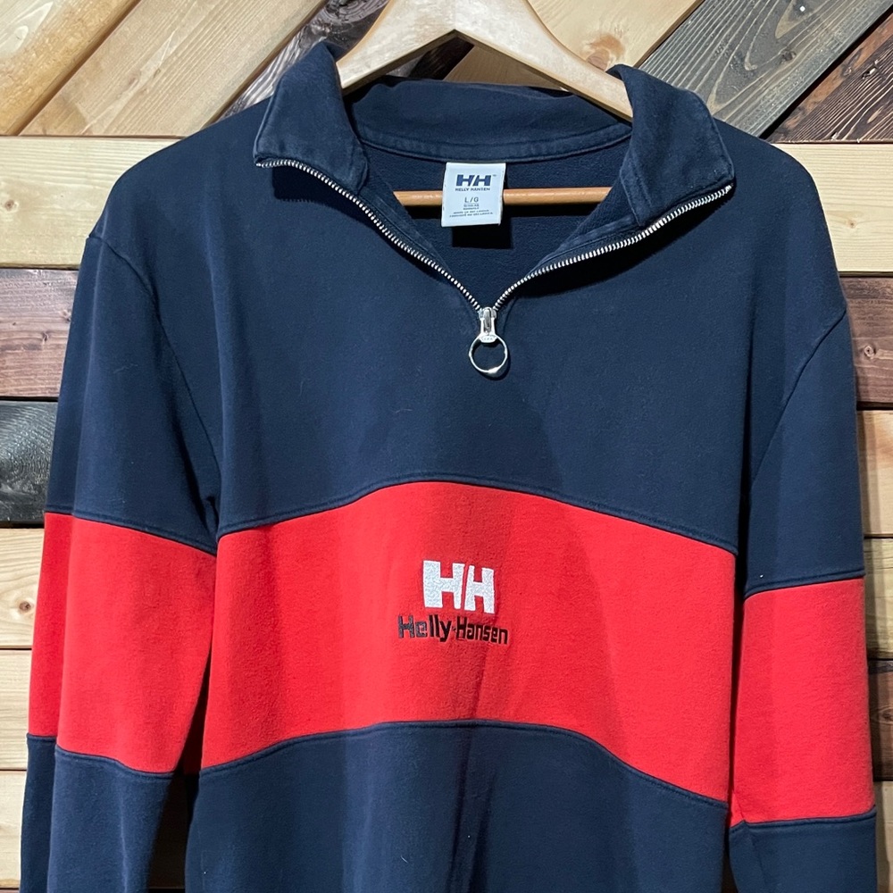 Men’s size large HH quarter zip.